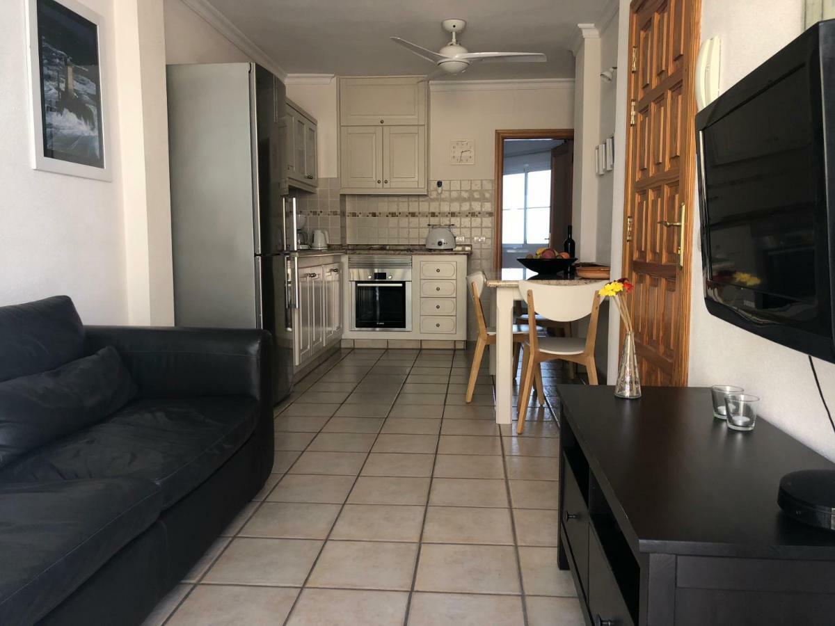 Apartamentos El Faro Puerto De Naos Eksteriør billede